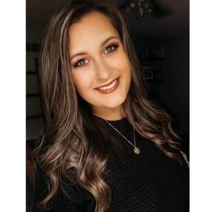 Meet your Posher, Michaela